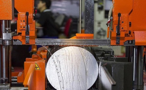 嘉禾立式金属带锯床切削出现跑带故障解决方法! 嘉禾立式金属带锯床切削出现跑带故障解决方法!